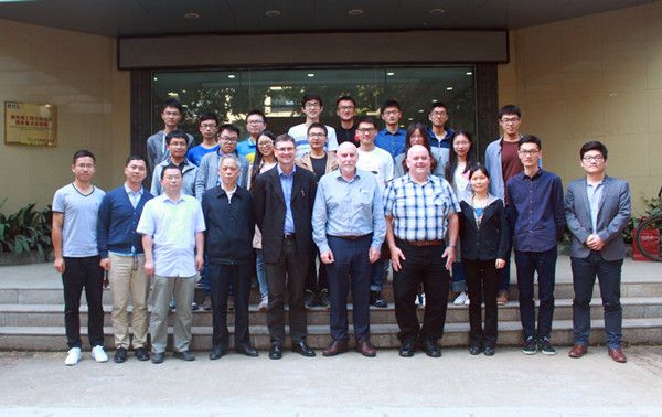 20170512-ά�����Ǵ�ѧ�ޱ�ѷ�о�������nick long����һ������_����